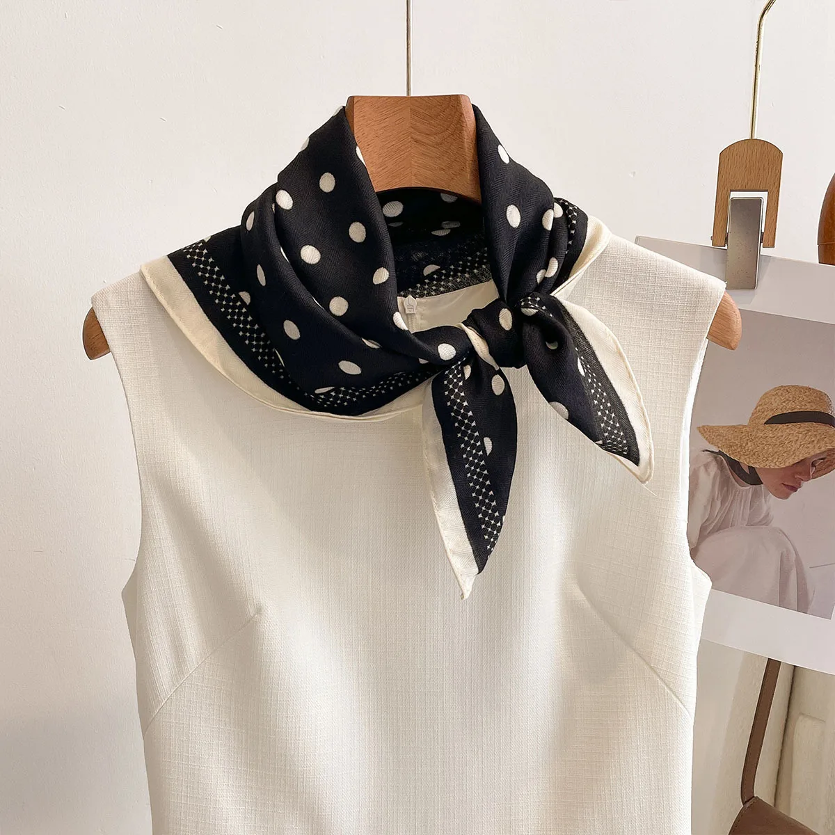 Luxury Polka Dot Printed Squar - Scarf Silk Neck บทวิจารณ์และราคา