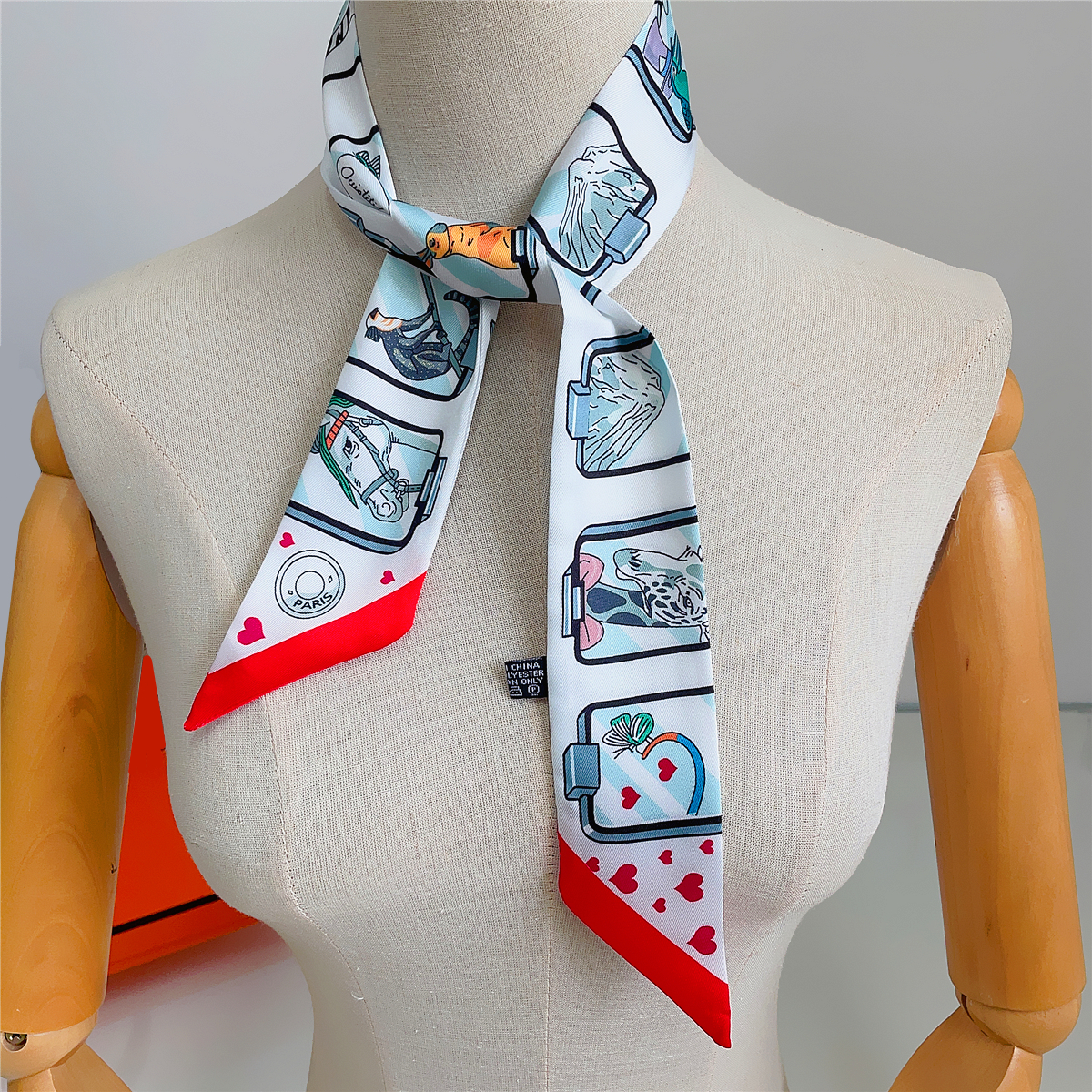 Brand Design Twill 100% Silk S - Scarf Silk Neck บทวิจารณ์และราคา