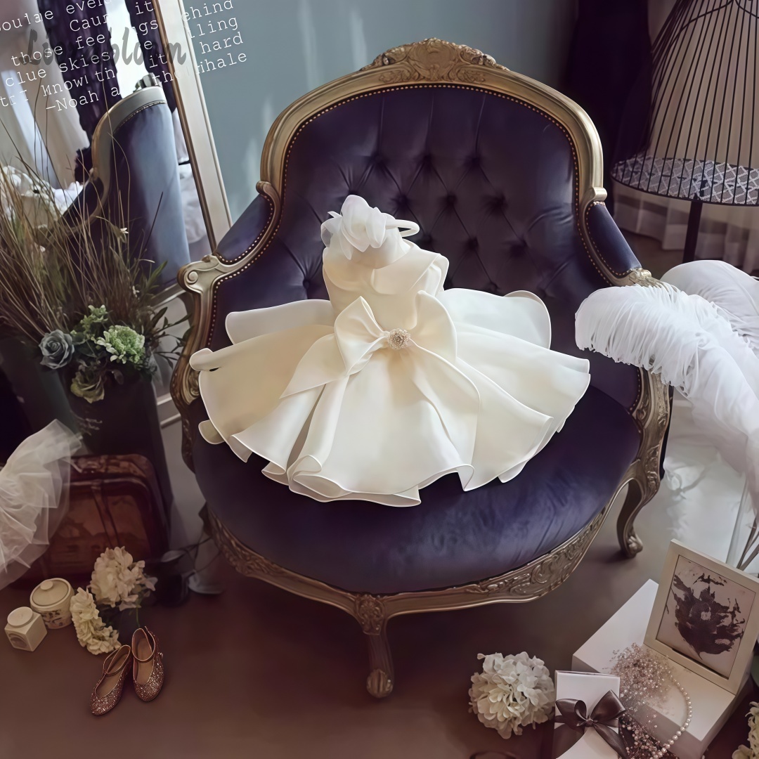 White Pearl Embellished Dress  - Women'S Formal Wear For Girls บทวิจารณ์และราคา